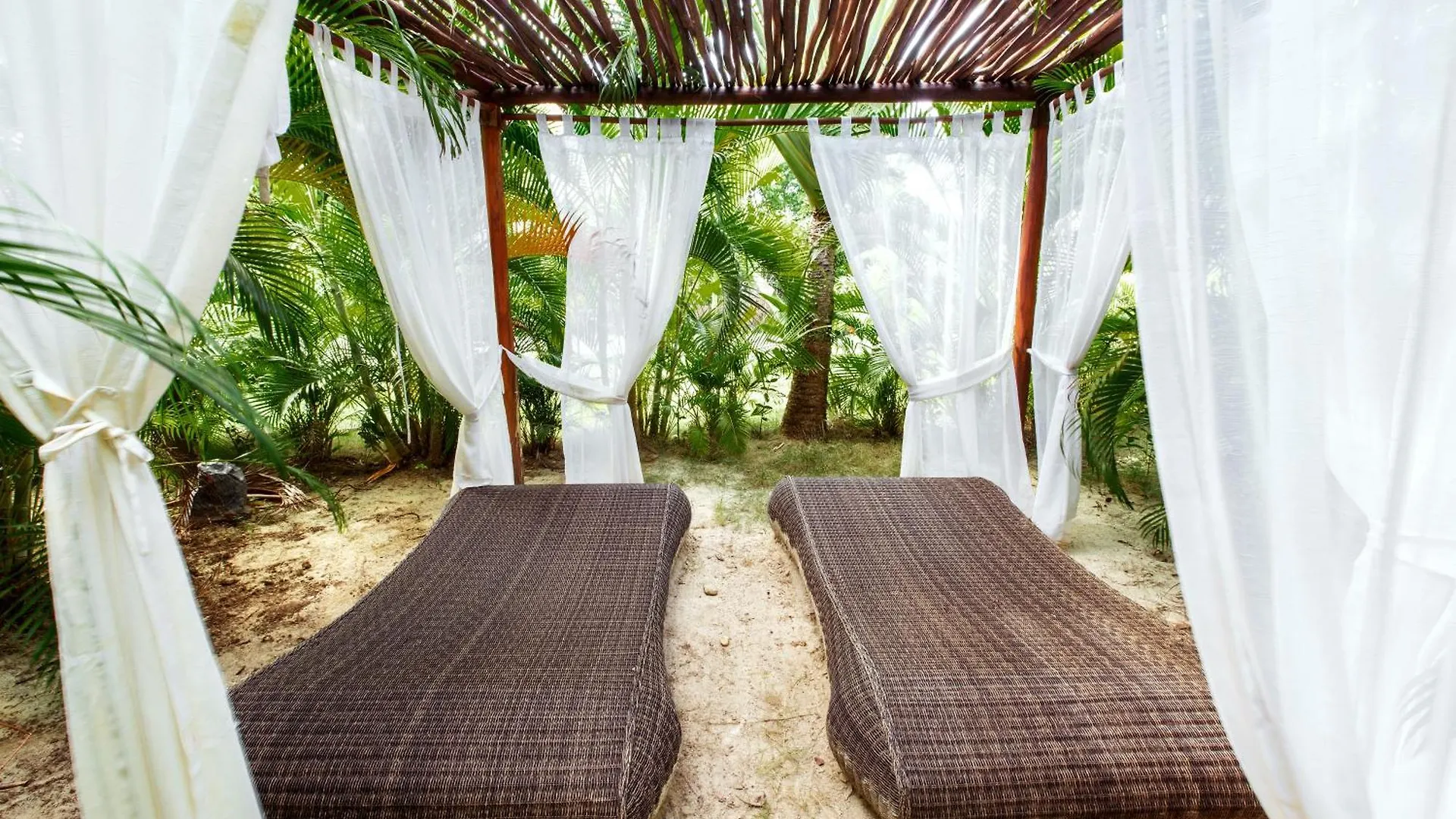 Aventura Villas Los Corales Beach And Spa Punta Cana